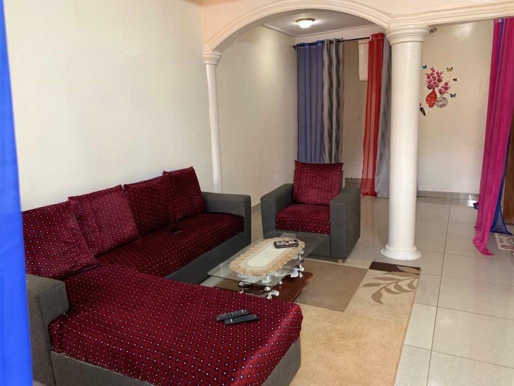 Villa Contemporaine Yaounde Exterior photo